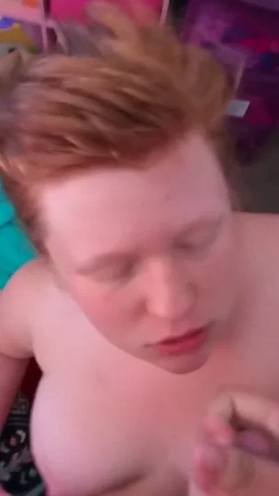 Chubby Amateur Gets Big Facial