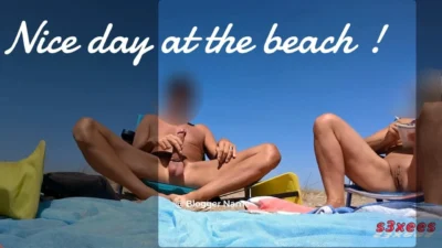 He masturbates on the beach in Cap d'Agde and pass behind them. Nice exhibition!