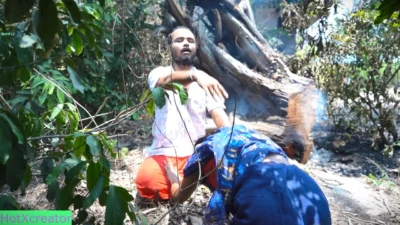 Naughty Tantrik Fucks Innocent Village Wife! Indian Cheating Sex