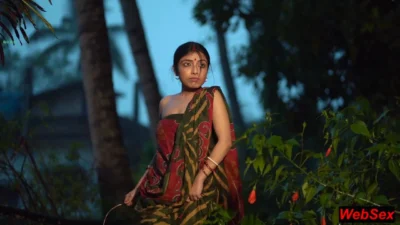 Village Bhabhi Real Love Sex with 18yr Boy! Desi Sex with clear Audio